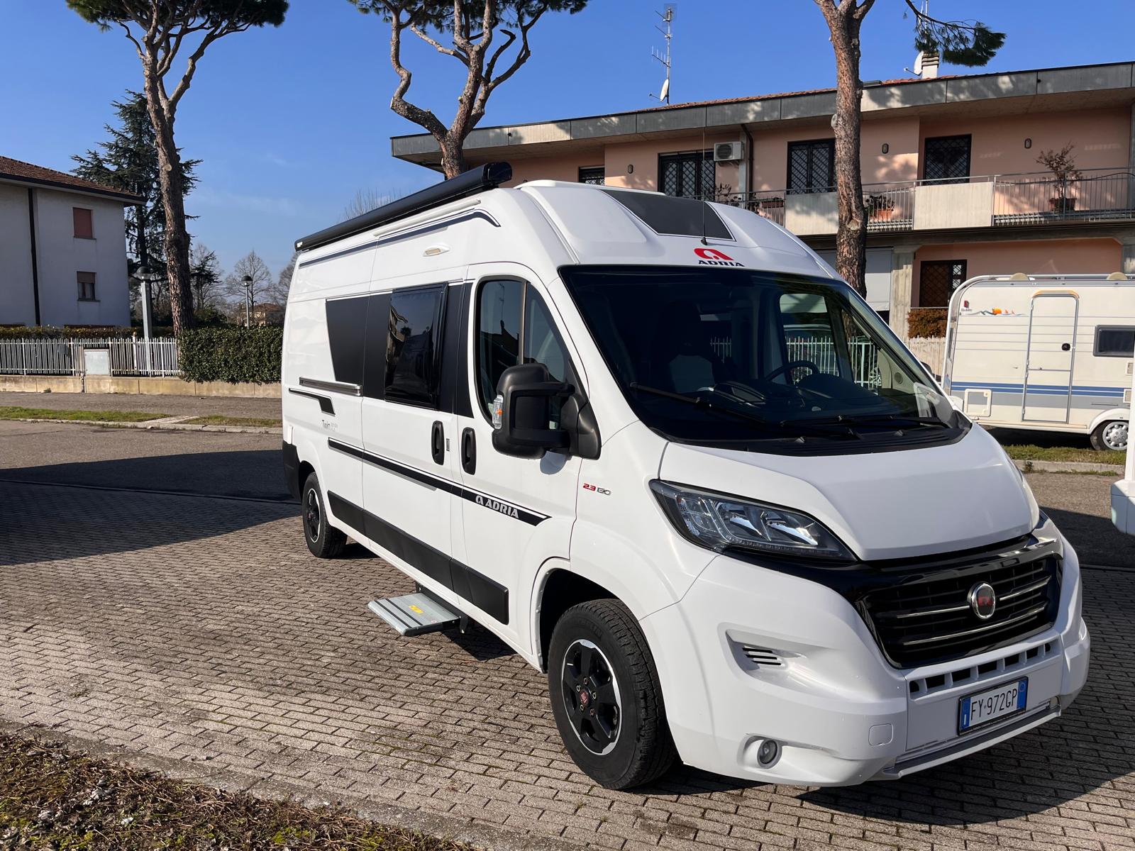 Adria Twin 600 SPX_1