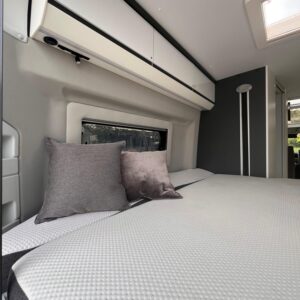 Adria Twin SGX SUPREME (5)