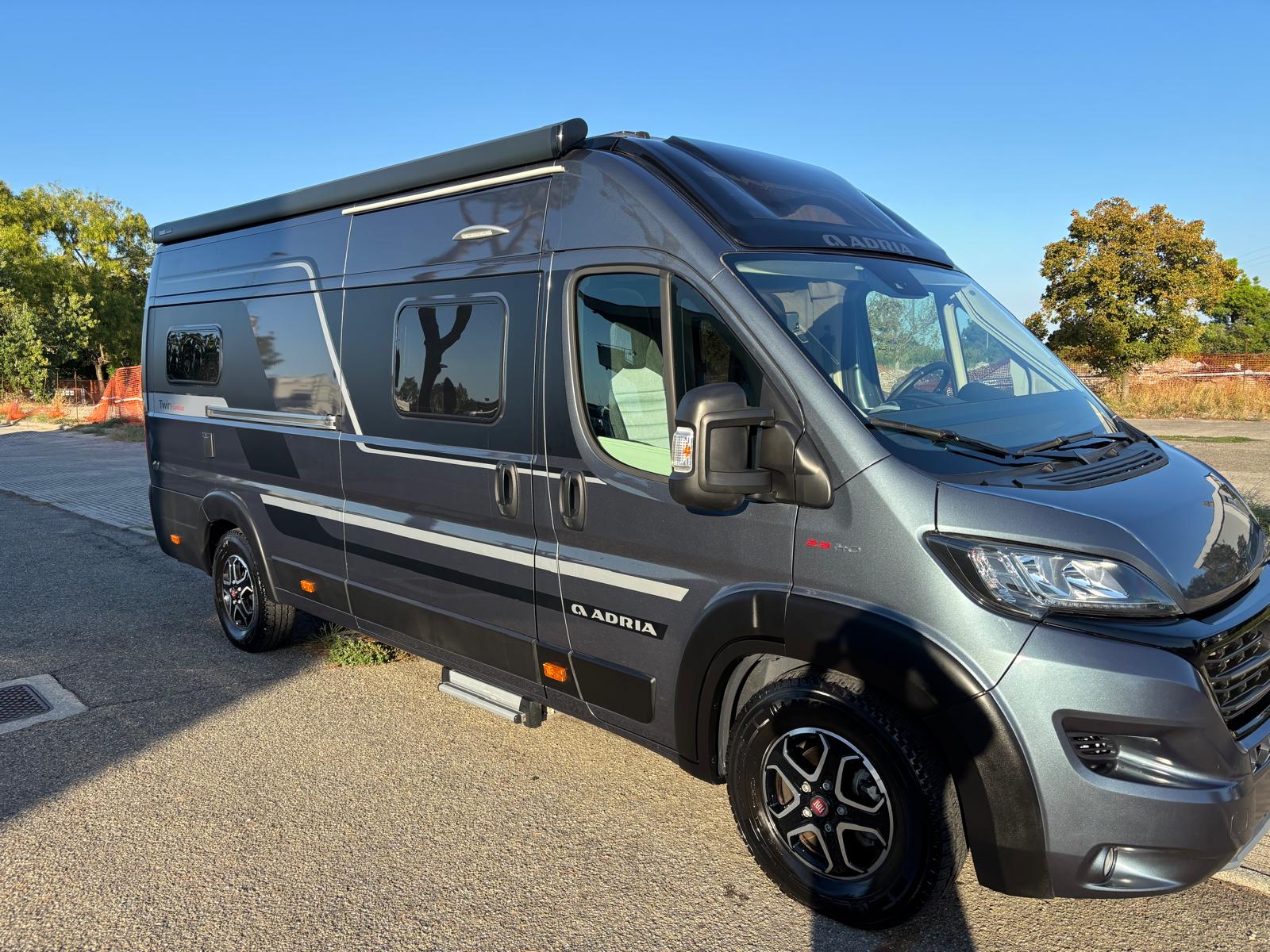 ADRIA TWIN 640 SGX_1
